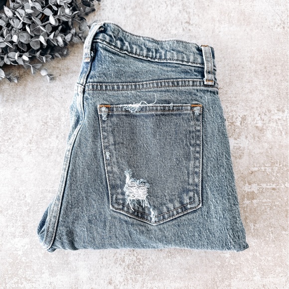 Abercrombie & Fitch Denim - Abercrombie and Fitch Distressed Medium Wash The Mom High Rise Size 4/27